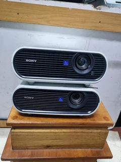 Sony VPL-EX5 Projector, on SALE.