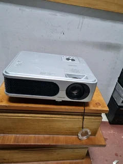 Toshiba TLP-XD2700 Projector.