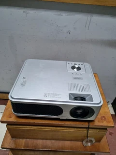 Toshiba TLP-XD2700 Projector.
