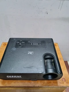 Parrot OPO413 Projector.