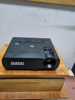Parrot OPO413 Projector.