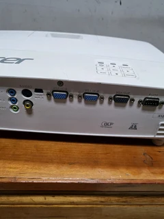 Acer X1285 Projector .