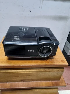 BenQ MP515 Projector.