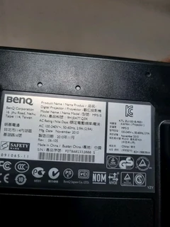 BenQ MP515 Projector.