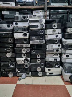 BenQ MP515 Projector.