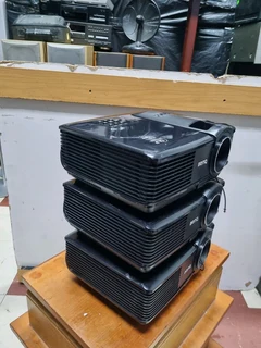 BenQ MP515 Projector.