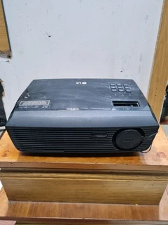 Lg BS275 Projector.