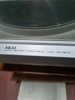 Akai AP-B110 Turntable. Made in Japan.