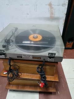 Akai AP-B110 Turntable. Made in Japan.