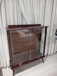 Display cabinet