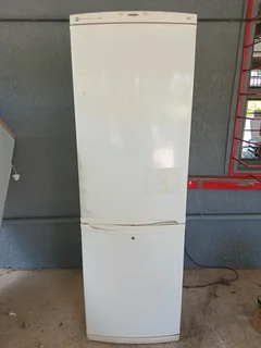 Lg Fridge.r2500 Free Delivery In Pmb