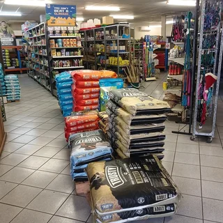 Exceptional Business Opportunity in the Heart of Zululand-Pet Shop for Sale in Richards Bay