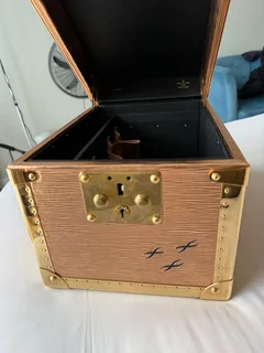 Louis Vuitton Boîte Falcons vanity case