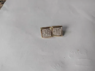 Assorted 14ct gold rings &amp; pieces