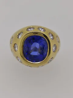 7.27ct Sapphire Cushion Cut Gold Ring