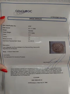 2.70ct Natural Diamond Baguette 14ct gold ring