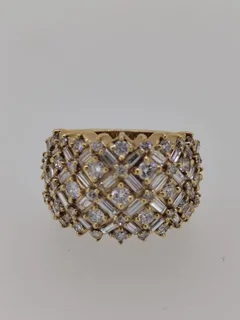 2.70ct Natural Diamond Baguette 14ct gold ring