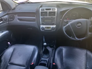 Kia sportage low mileage!!full service history!!