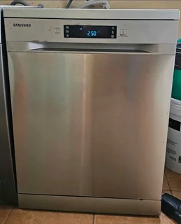 Dishwasher. Samsung 14 Place Setting Dishwasher A+ Energy Rating Silver DW60M5070FS