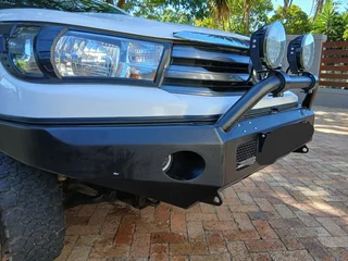 2016 Toyota Hilux Double Cab SRX 4x4 (ONLY 2 OWNERS)