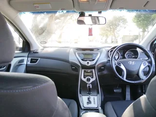 Hyundai Elantra 1.8 GLS Executive Automatic