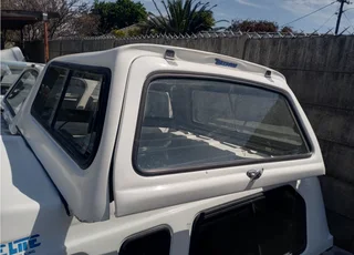 Colt double cab Beekman canopy