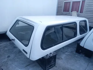 Nissan Np300 LWB Beekman slim line canopy