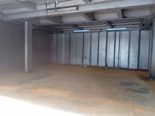 2000 Front &amp; 1999 Back UTB Link, Pantech Volume Body Link with Well Decks.