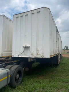 2007 Afrit Pantech Volume Body Link with Well Decks