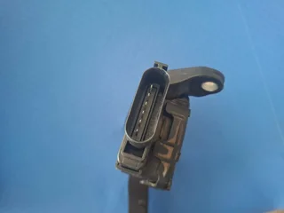 Throttle &amp; Throttle box