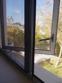 BUG OUT DIY  Insect Screens - keeping all bugs out! www.bug-out.co.za  Deliveries direct to you