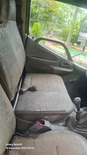 Toyota Dyna 2.5 Ton 1 owner f.s.h very spare keys