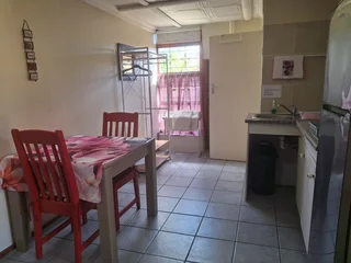 Tuin woonstel te huur in Panorama, Kaapstad