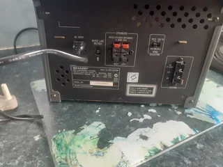 Sharp mini music component system NO SPEAKERS  NO AUXILIARY