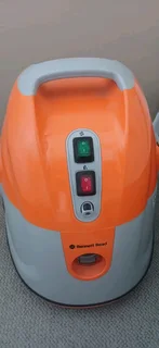 Vacuum carpet upholstery cleaner