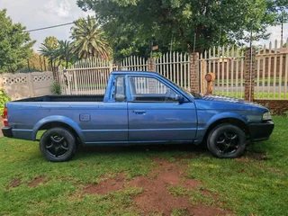 Start and go Mazda rustler bakkie for sale