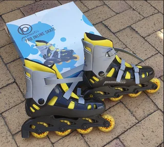 Skates / Roller blades / Roller skates