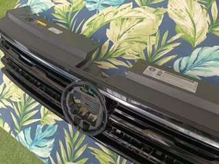 VW Tiguan front Grill, gen 2