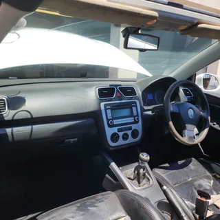 2009 Volkswagen EOS, 2.0 FSI Manual (Petrol) Convertible.