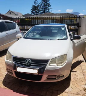 2009 Volkswagen EOS, 2.0 FSI Manual (Petrol) Convertible.