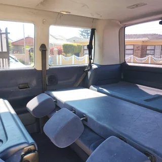 2002, Volkswagen Caravelle 2.5 TDI Trendline, Diesel.