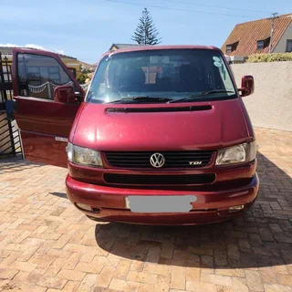 2002, Volkswagen Caravelle 2.5 TDI Trendline, Diesel.