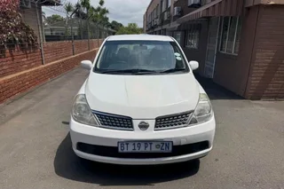 Nissan Tiida Car