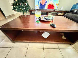 Tv stand and Centre table for sale