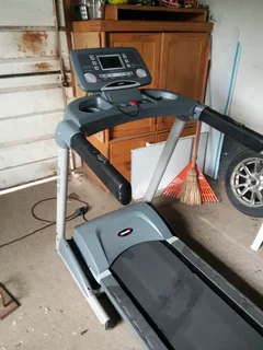Cardio 470 Treadmill for sale R5000