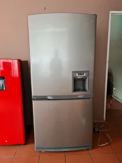 Samsung 710ltr Large Refrigerator For Sale