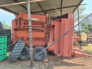 Farm harvester