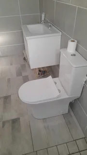 Experienced plumber seeking work