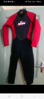 Wetsuit size small