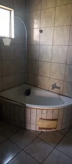 Cottage for Rent – 1 Bedroom (Available Immediately)